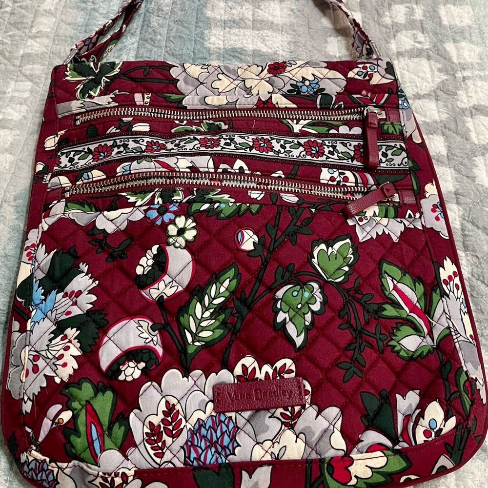 Vera Bradley Triple Zip Hipster